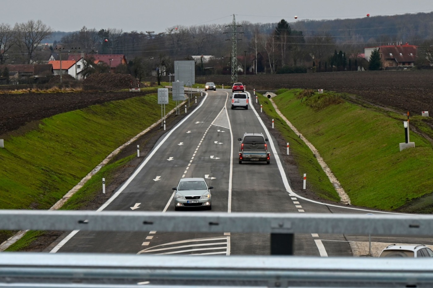 Dálnice propojila Hořice a Sadovou, v příštím roce má stavba D35 pokračovat